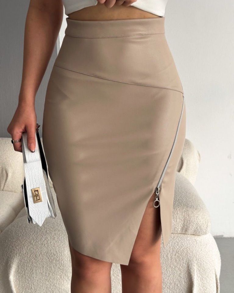 Leather Short Skirt With Zipper