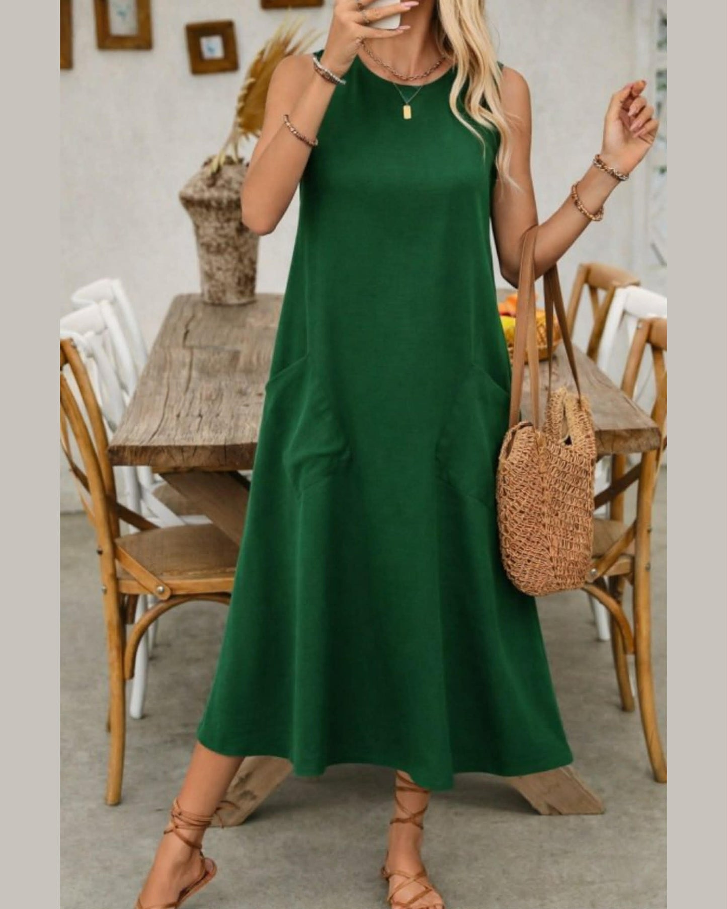 Wide Cut Dress With Two Pockets
