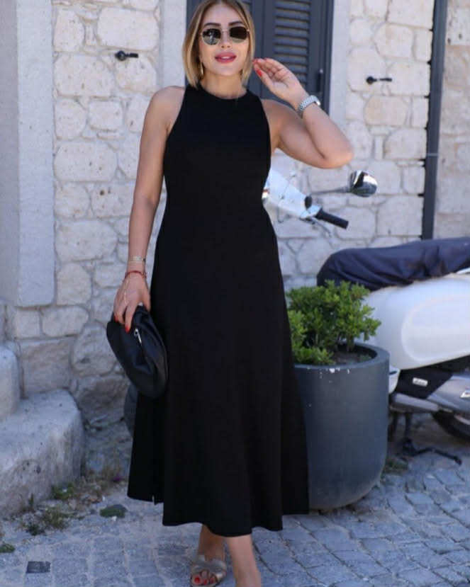 One Color Long Wide Dress With Slit And Golden Buckle ON The Back