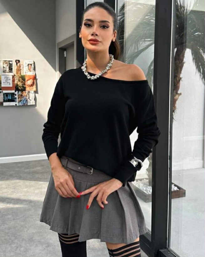 Soft Wool Simple Blouse