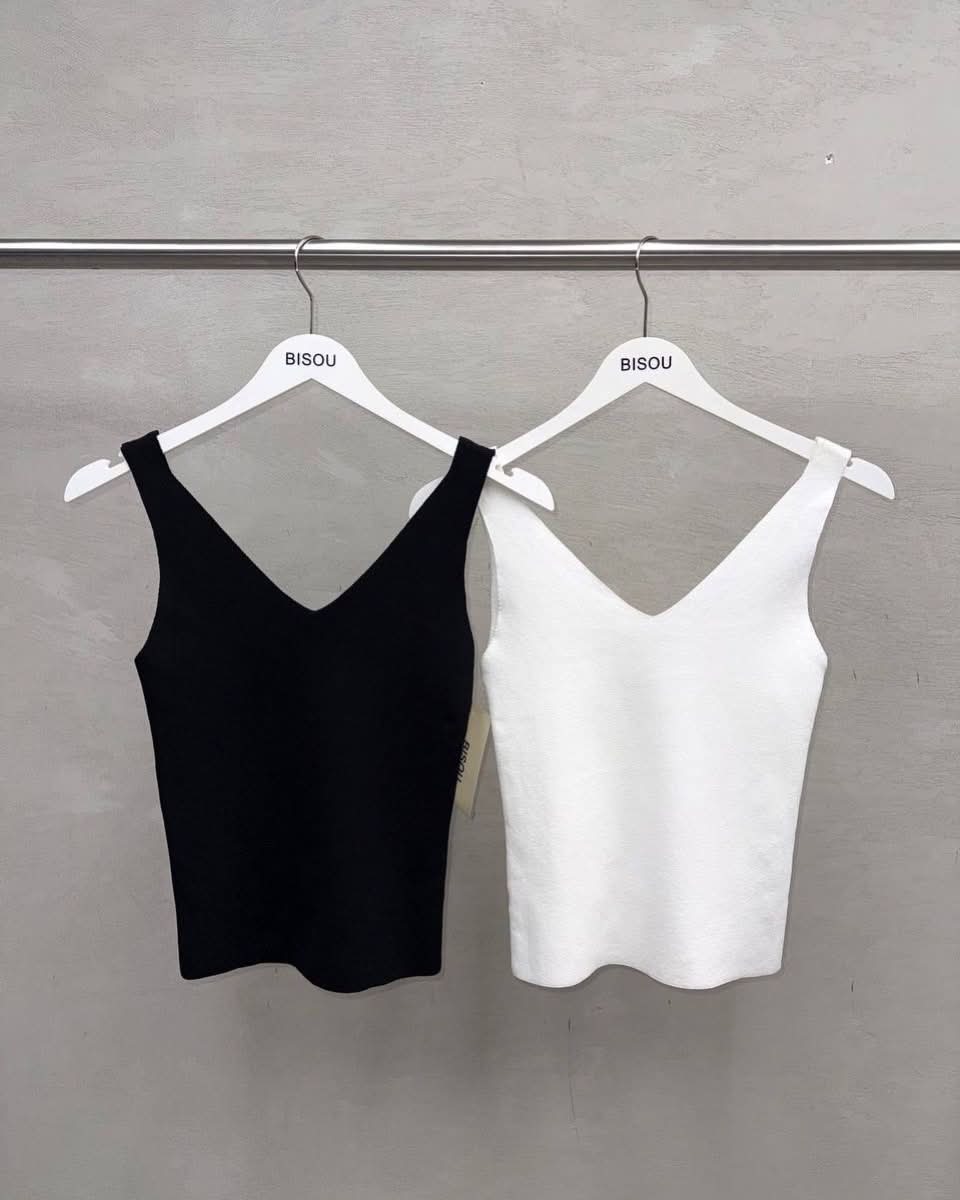 Sleeveless V-Neck Knit Top