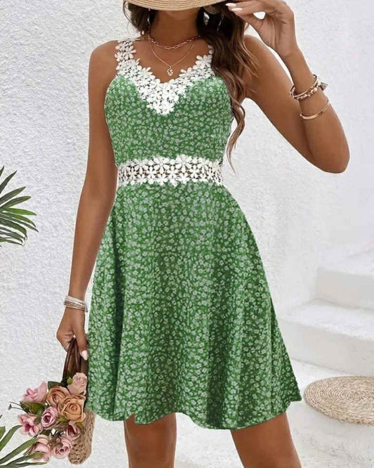 Floral Short Wide Dress With White Laces