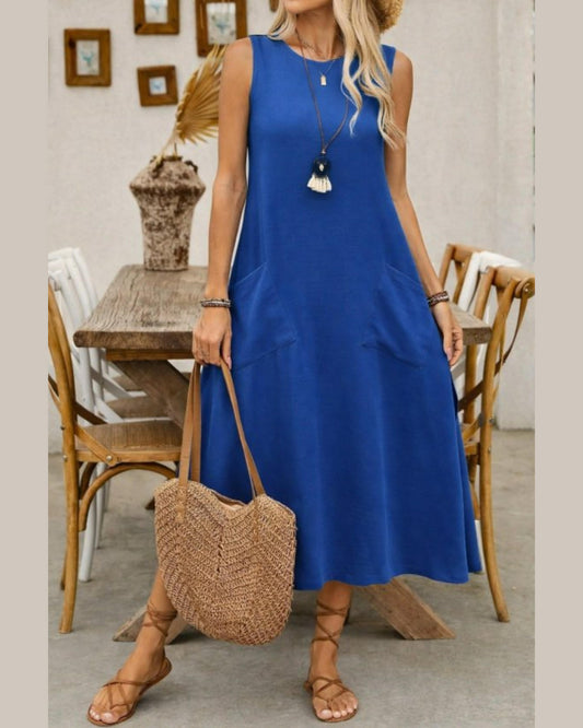 Wide Cut Dress With Two Pockets