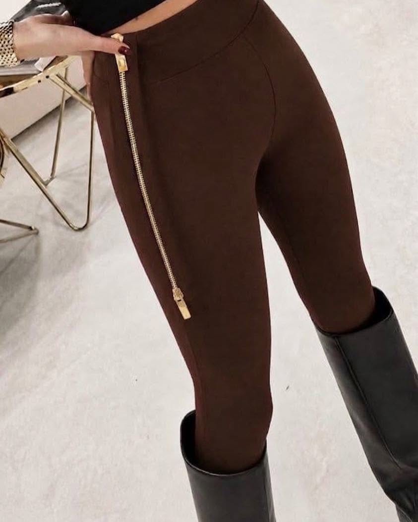 High-Waisted Leggings With A Stylish Side Gold Zipper