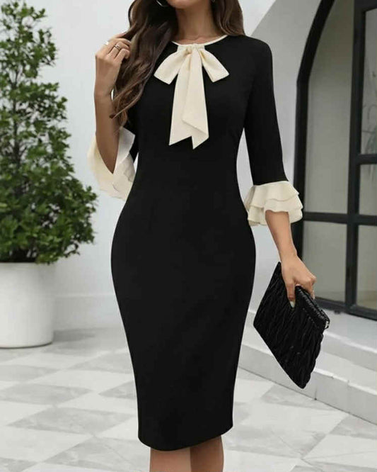 Classic Dress With Ruffles And Tulle Tie