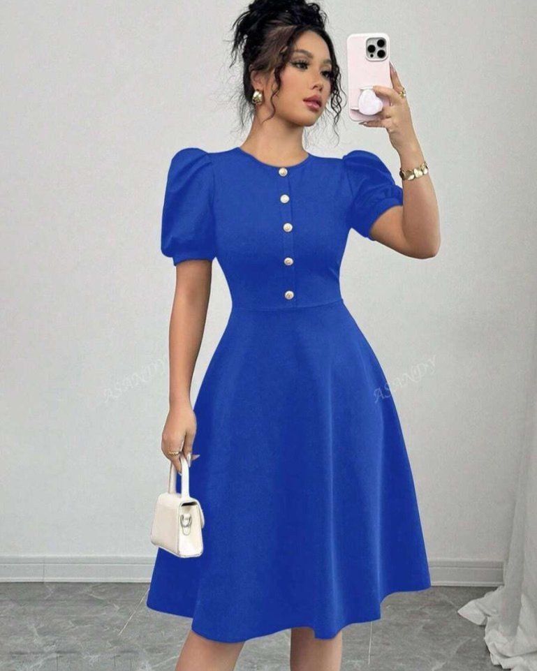 Short Sleeve Wide Dress With Buttons