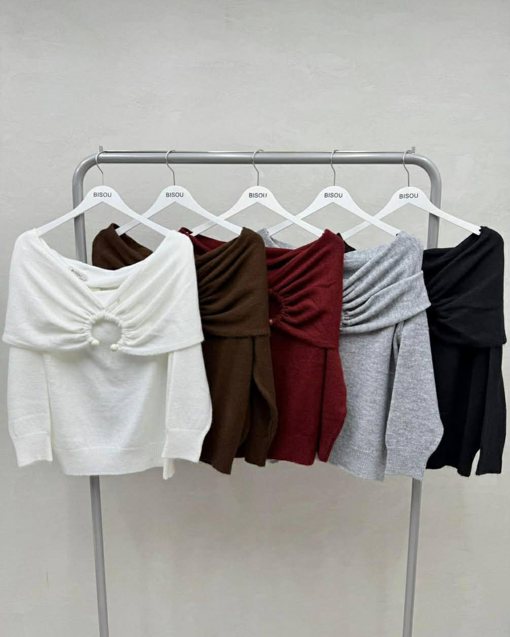 OF Shoulder Wool Blouse With Ring