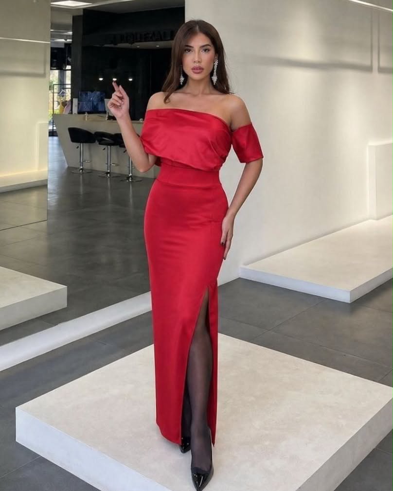 Elegant Skinny Evening Dress Of Shoulder With Slit