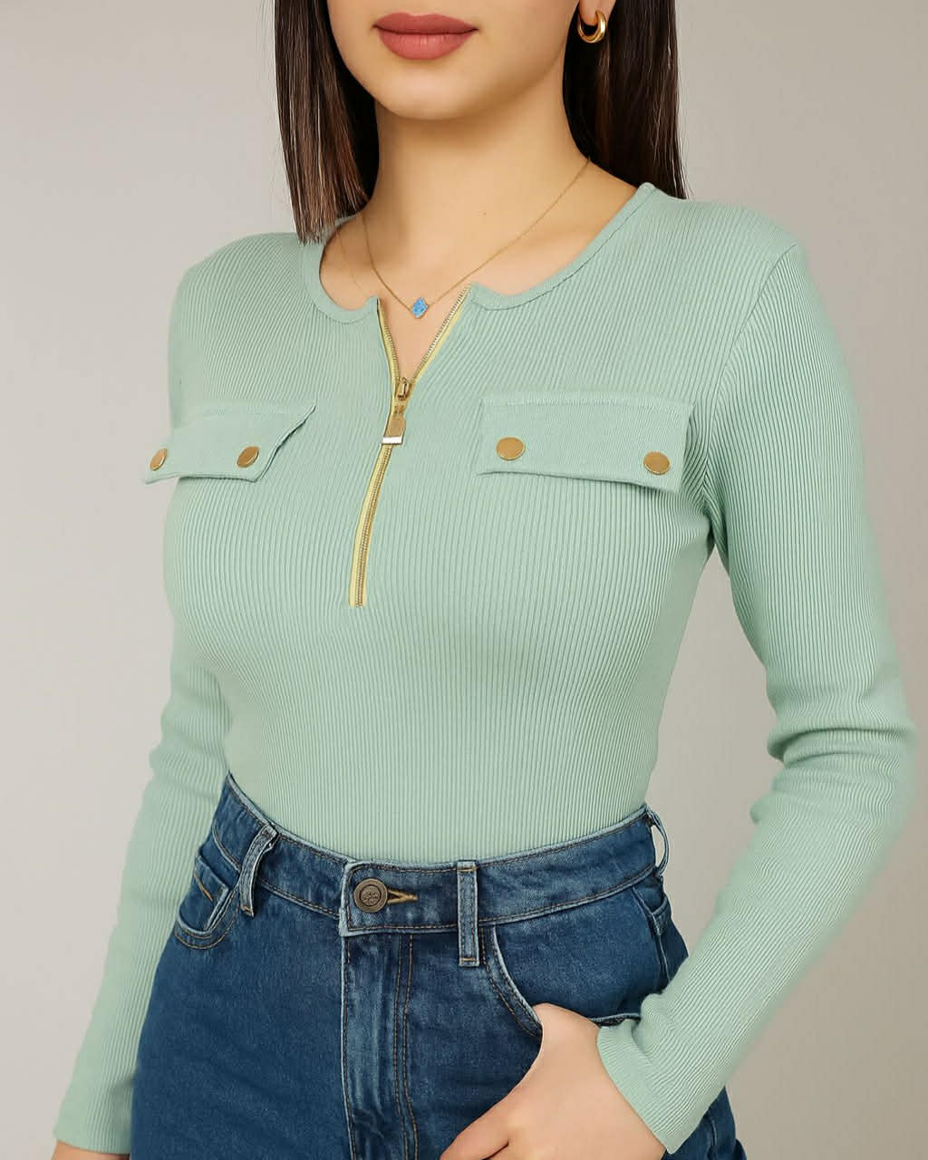 Simple Cotton Top With Golden Buttons And Zipper