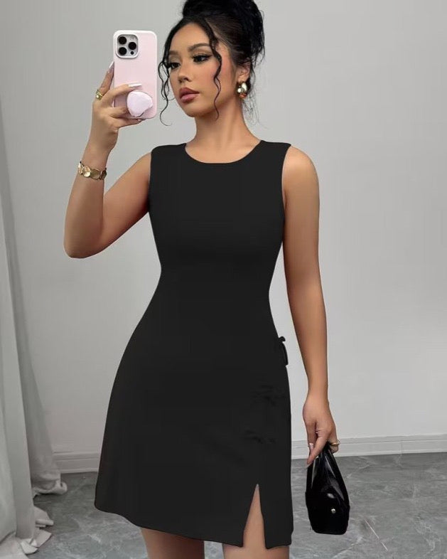 Chic & Minimalist Style Sleeveless Short Dress