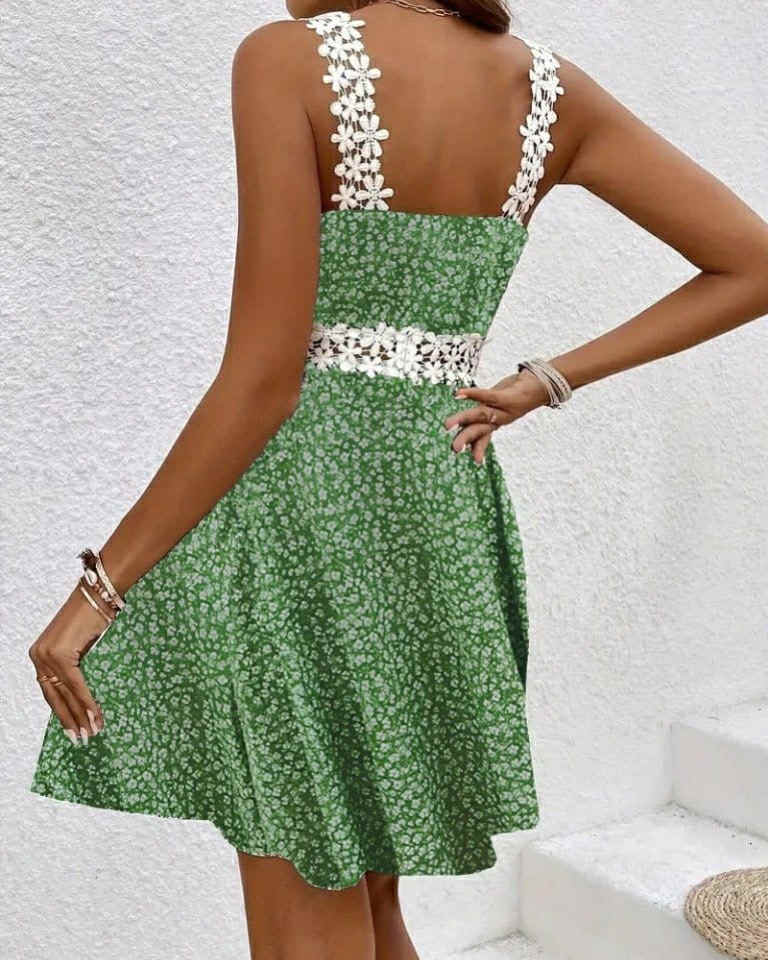 Floral Short Wide Dress With White Laces