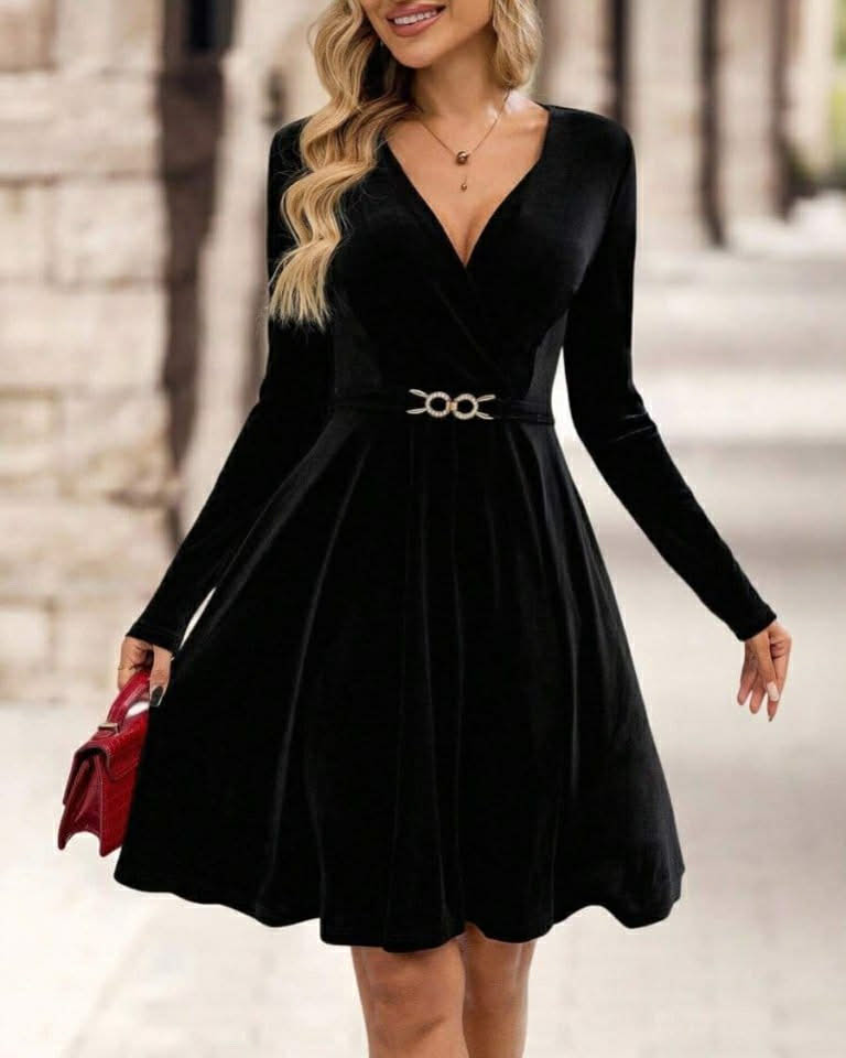 Velvet Wide Short Dress With Golden Buckle
